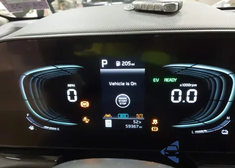 2023 Kia Niro Ex Touring z USA, uszkodzony, nr VIN KNDCR3LE3P5041912